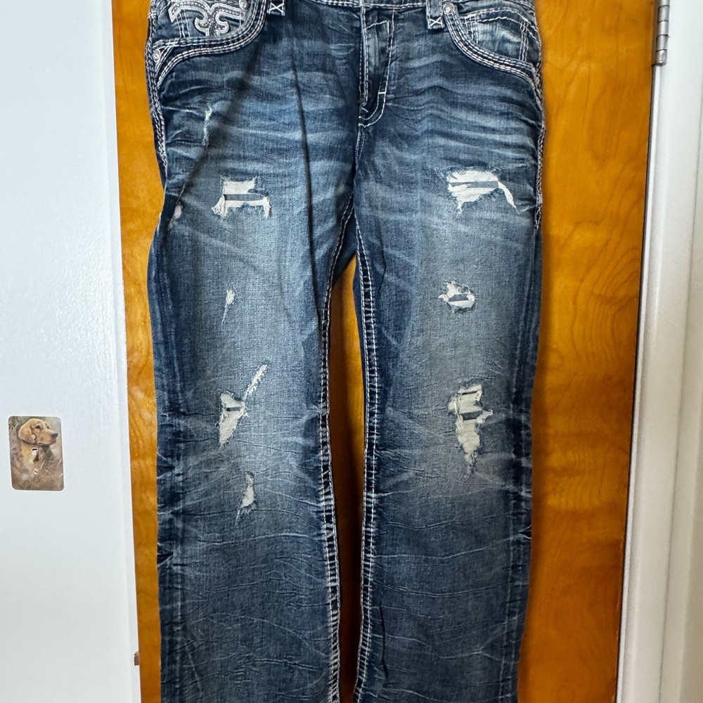 Men’s Rock Revival distressed jeans